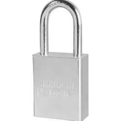 Outlet Master Lock Solid Body Padlock