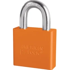 Outlet Master Lock Solid Body Padlock