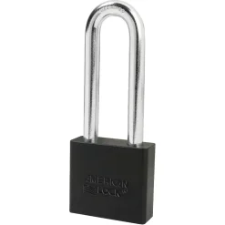 Outlet Master Lock Solid Body Padlock