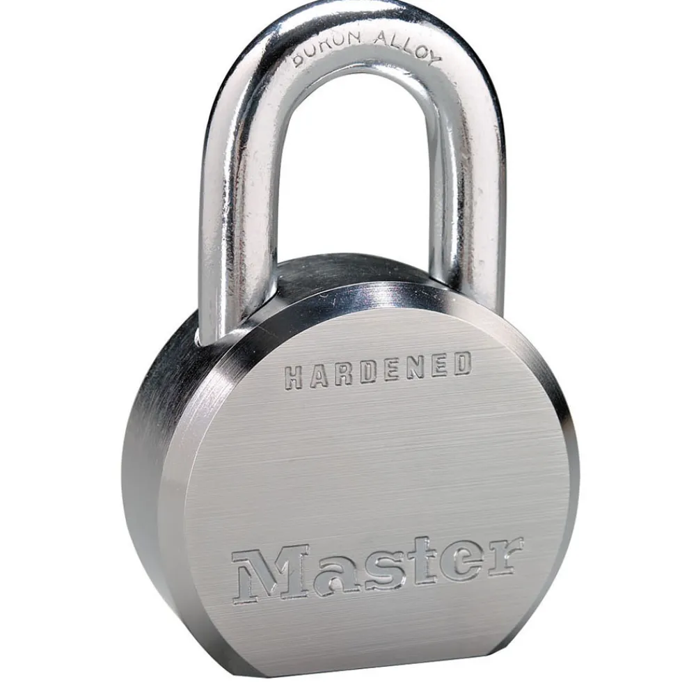 Outlet Master Lock Solid Body Padlock